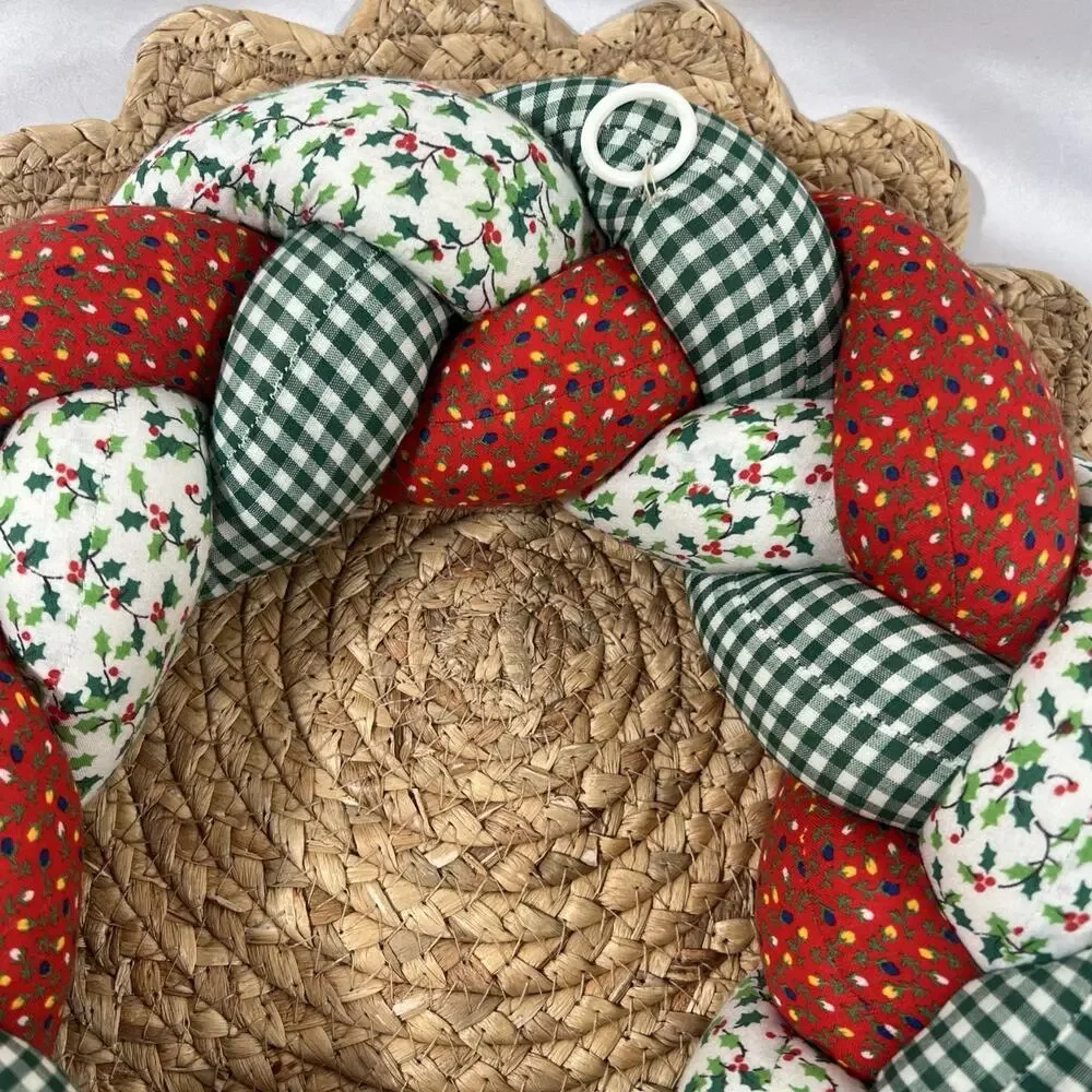 Vintage Christmas Wreath Braided Fabric Plush Hanging Holiday Velvet Green Bow